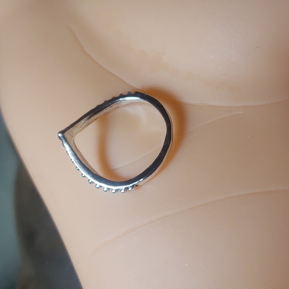 BRAND NEW RING SIZE 6 - Picture 2 of 3